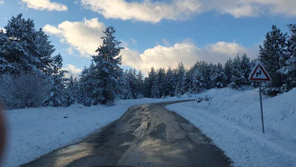 ARRSH informon mbi situaten e rrugeve, zonat ku ka me shume reshje bore